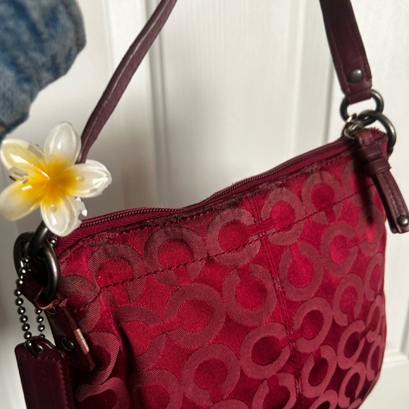 red coach shoulder bag - Picture 3 of 6